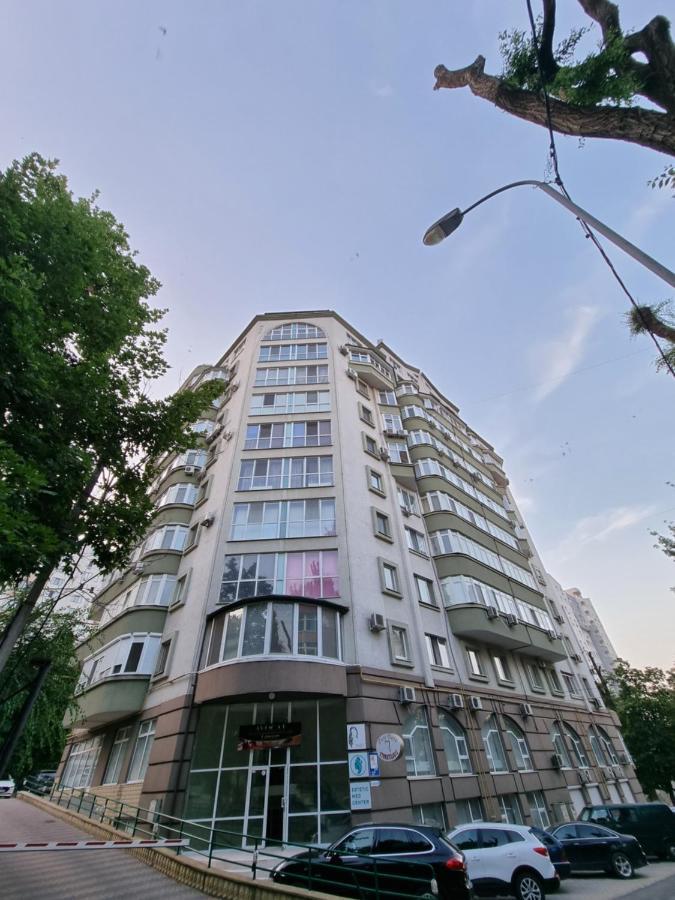 Extra Grand Apartments Two Bedrooms Ultracentral Chisinau Exterior photo